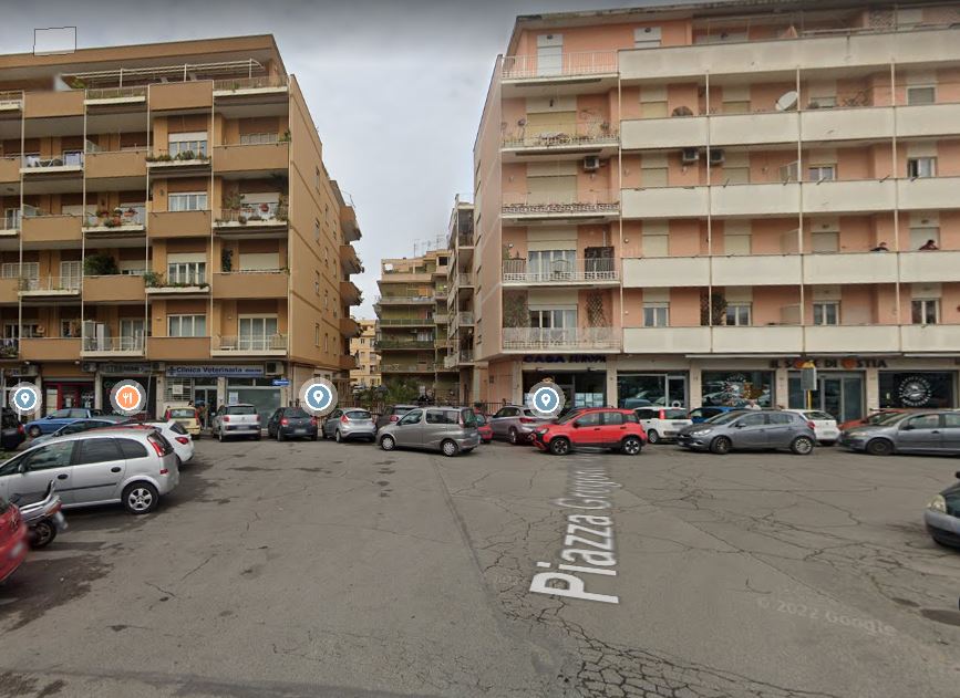 Ostia Levante – Trilocale con balconi in affitto